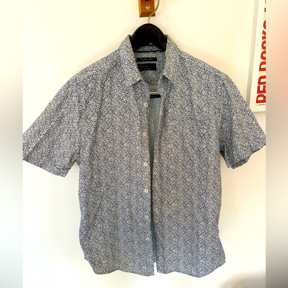 Denim & Flower Men’s slim fit floral short sleeve button down size L